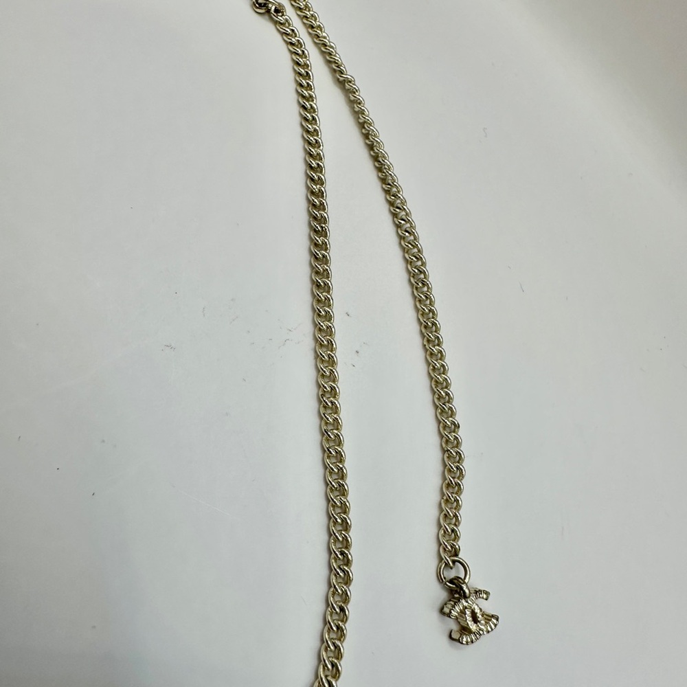 CHANEL Black and White Charm Necklace - Picture 3 of 6